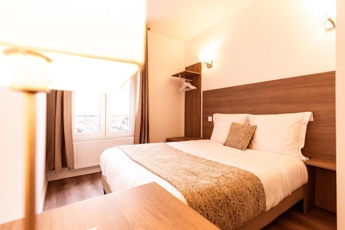Le Theatre Otel Suresnes Dış mekan fotoğraf